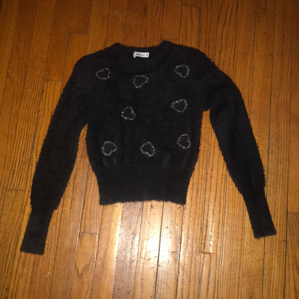 Fuzzy Knit Sweater w Heart Details